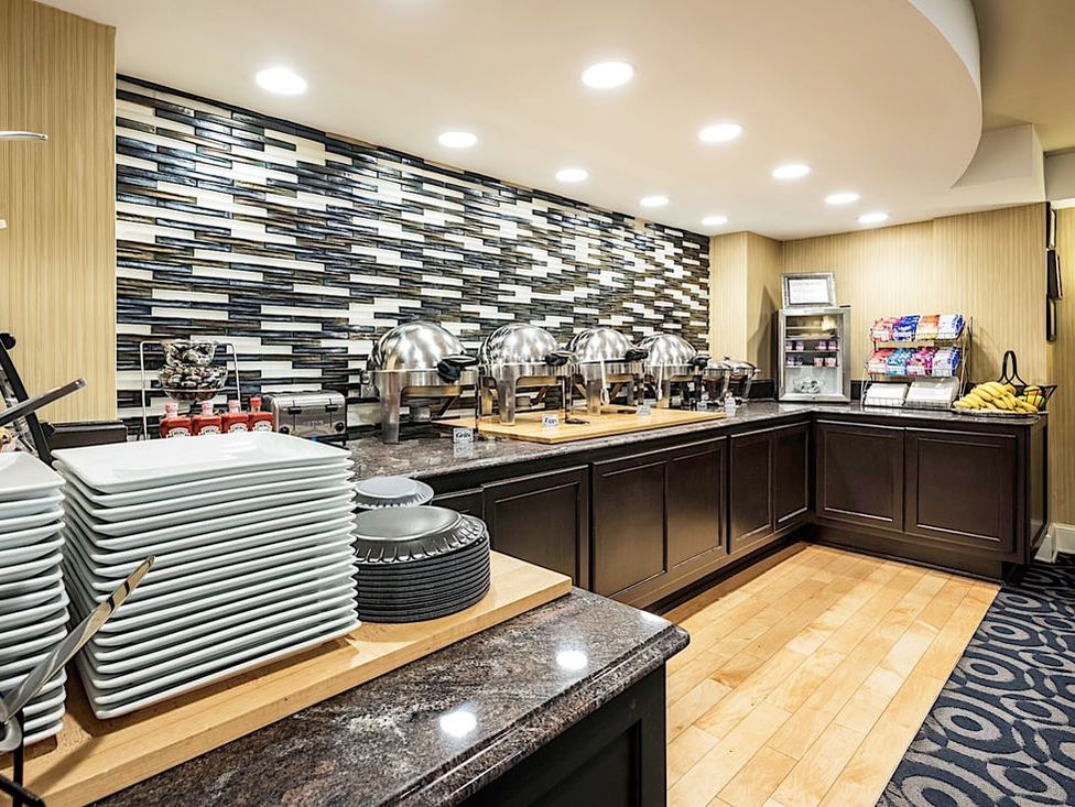 Artmore Hotel Breakfast Buffet